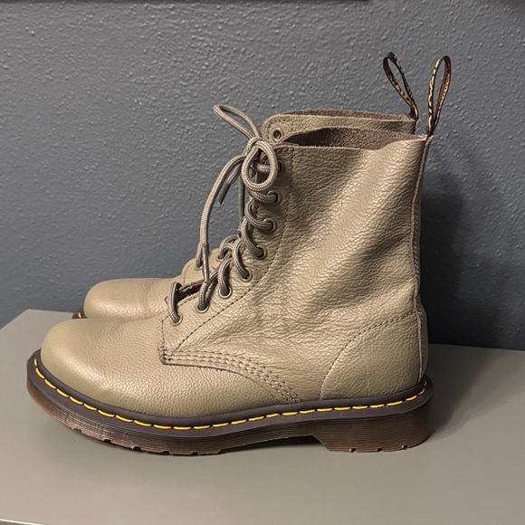 Dr. Martens Pascal Leather Boots - Sage Green - Picture 4 of 7